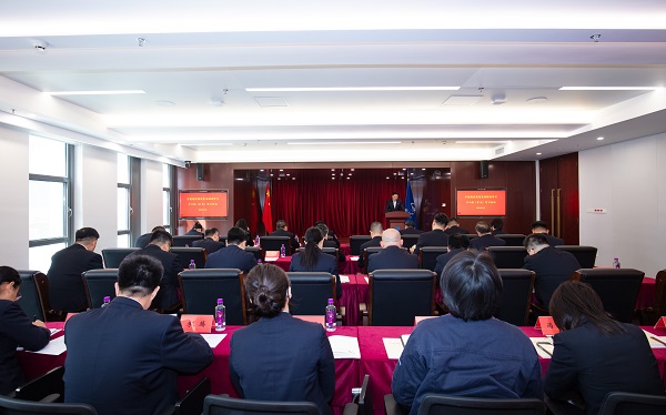 华体会在线召开党委理论学习中心组（扩大）三月学习会暨党支部书记述职评议会